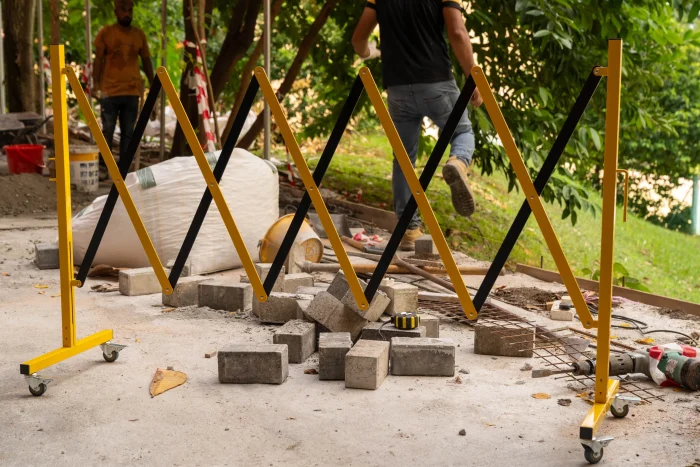 Expandable Barricade (Metal) - Image 1